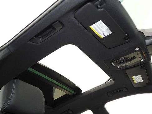 Used 2023 Audi Q5 2.0T Premium w/ Convenience Package image 18