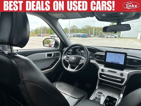 Used 2022 Ford Explorer XLT w/ Equipment Group 202A AWD/4WD image 37