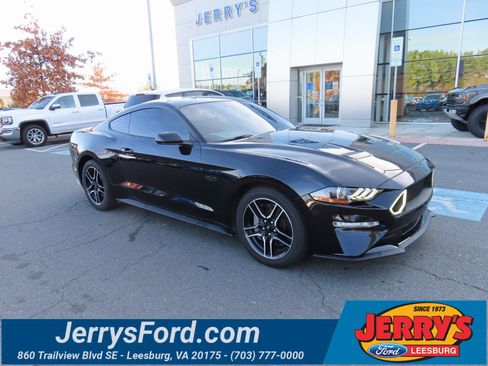 Used 2021 Ford Mustang GT image 1