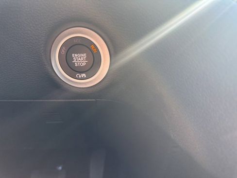 New 2026 Chrysler Pacifica Select image 34