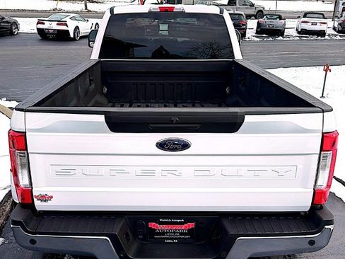 Used 2017 Ford F450 XLT w/ XLT Premium Package image 19