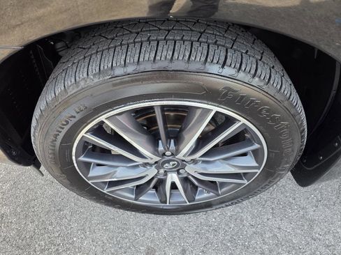 Used 2018 INFINITI QX60 FWD w/ Deluxe Technology Package image 11