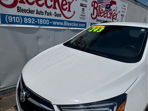 Used 2021 Buick Encore Preferred w/ Safety Package II FWD image 9