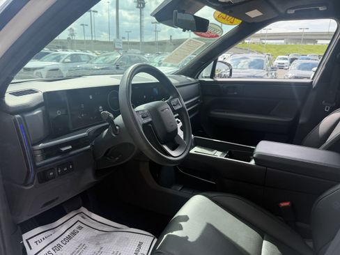 Used 2025 Hyundai Santa Fe Calligraphy AWD/4WD image 30