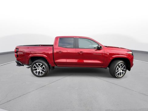 Used 2024 Chevrolet Colorado Z71 w/ Z71 Convenience Package 2 AWD/4WD image 5