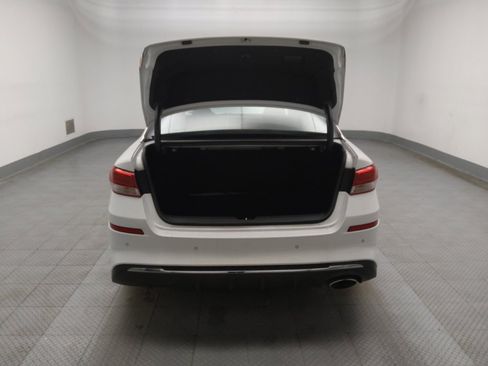 Used 2020 Kia Optima LX image 29