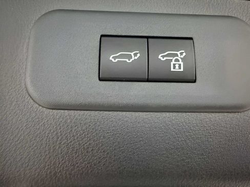 Used 2024 Lexus NX 250 FWD image 11