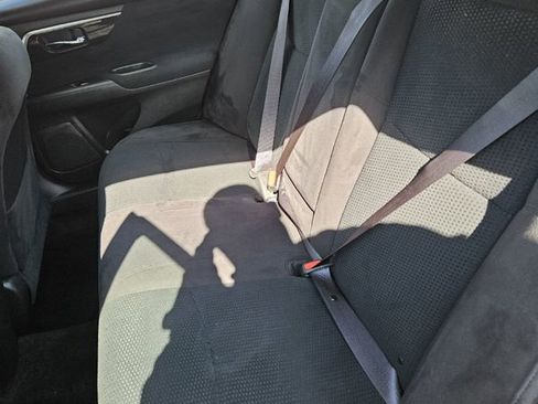 Used 2014 Nissan Altima 2.5 S w/ Sport Value Package image 19