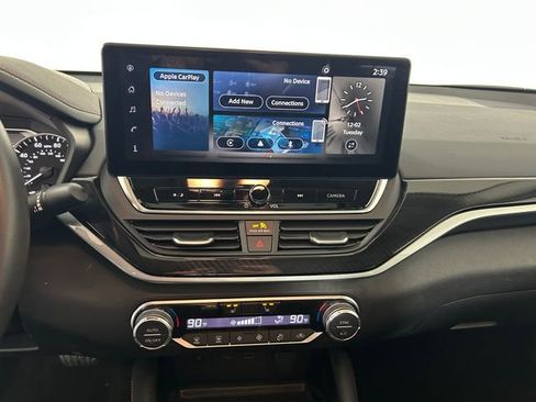 Used 2025 Nissan Altima 2.5 SR w/ SR Premium Package image 22