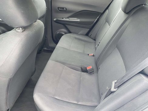 Used 2024 Nissan Kicks S image 11