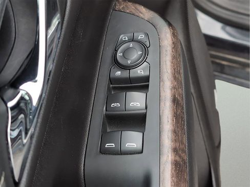 Used 2023 GMC Acadia Denali w/ Trailering Package image 16