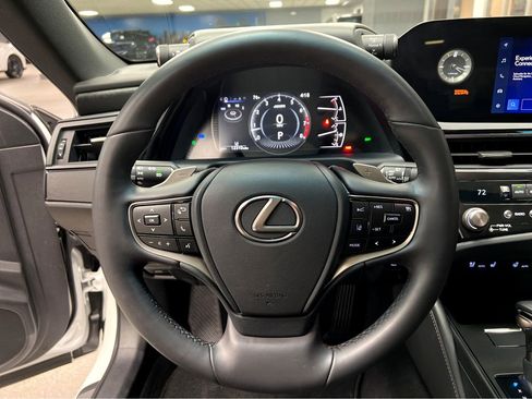 Certified 2023 Lexus ES 350 w/ Premium Package FWD image 11