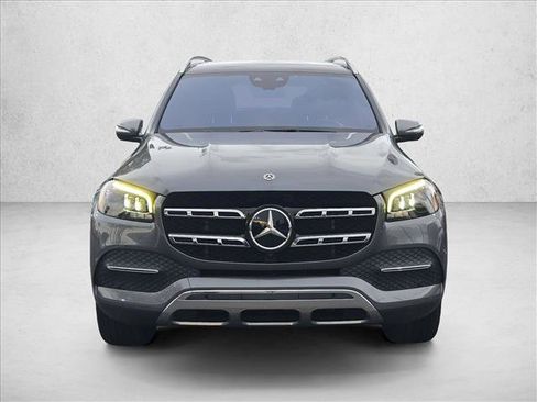 Used 2022 Mercedes-Benz GLS 450 4MATIC image 2