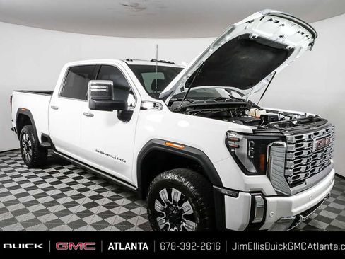 Used 2025 GMC Sierra 2500 Denali w/ Denali Reserve Package AWD/4WD image 32