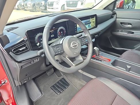 Certified 2025 Nissan Kicks SR w/ Illumination Package AWD/4WD image 13