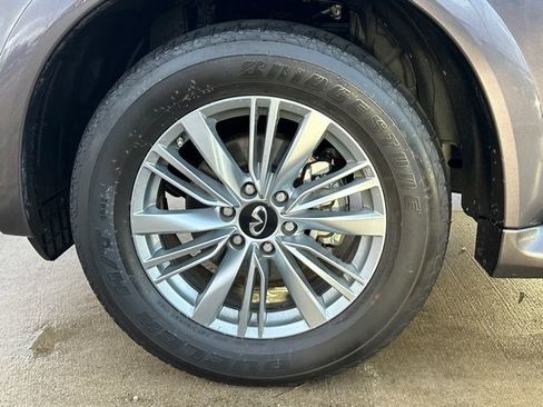 Used 2024 INFINITI QX80 Luxe image 7