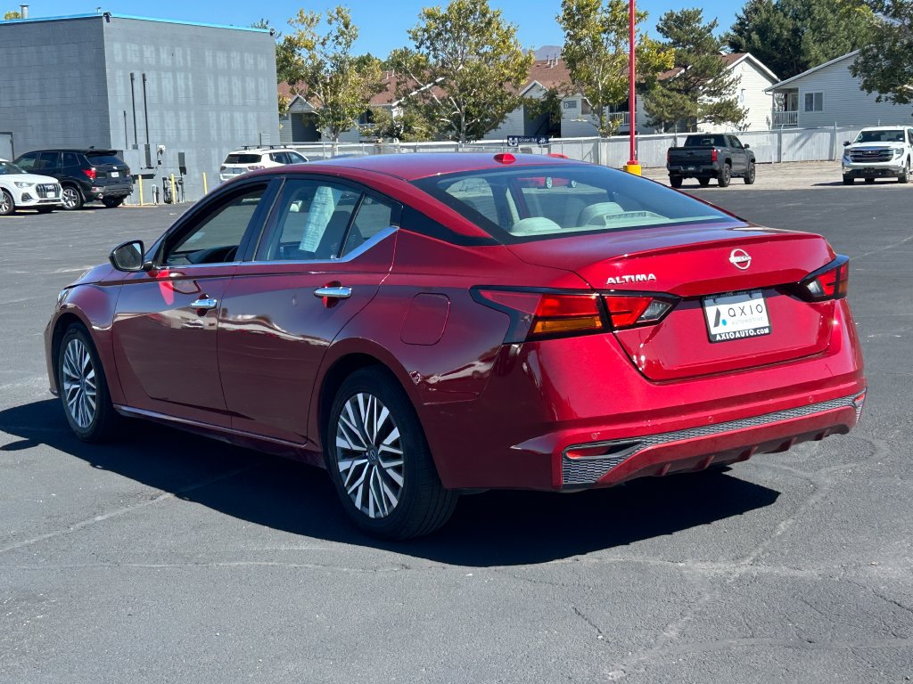 Used 2025 Nissan Altima 2.5 SV FWD image 5