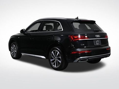 Used 2023 Audi Q5 2.0T Premium w/ Convenience Package AWD/4WD image 3