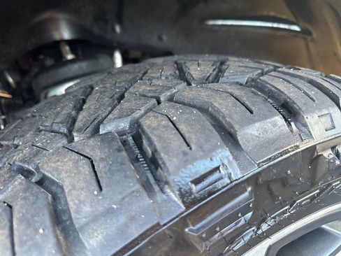 Used 2020 RAM 1500 Limited image 28