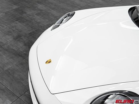 Used 2024 Porsche 911 Carrera S RWD image 9