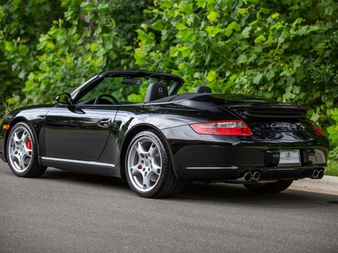 Used 2005 Porsche 911 Carrera S image 2