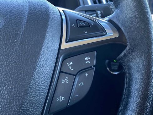 Used 2023 Ford Edge Titanium image 29