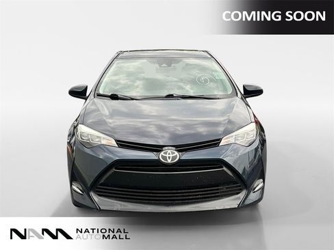 Used 2017 Toyota Corolla XLE image 8