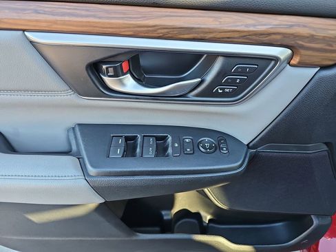 Used 2022 Honda CR-V Touring image 32