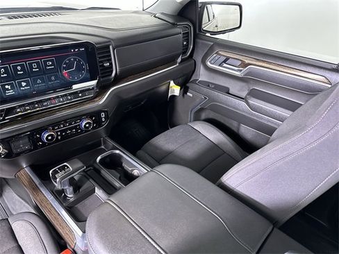 New 2025 GMC Sierra 1500 Elevation image 35