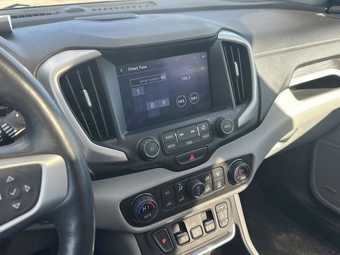 Used 2018 GMC Terrain SLT w/ Preferred Package image 16