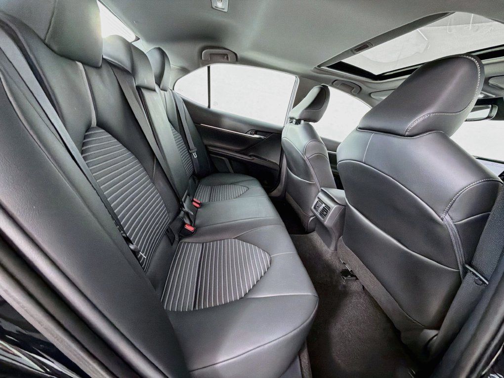 Used 2024 Toyota Camry SE w/ Cold Weather Package FWD image 30
