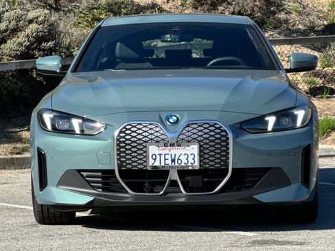 Used 2025 BMW i4 eDrive40 w/ Premium Package image 10