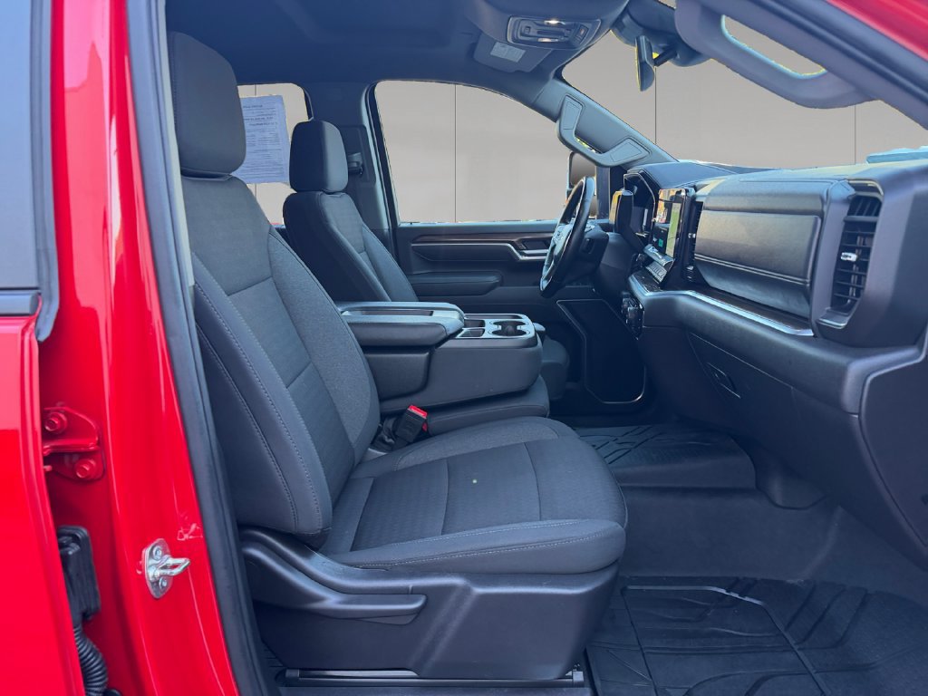 Used 2025 Chevrolet Silverado 2500 LT w/ Trail Boss Package AWD/4WD image 18