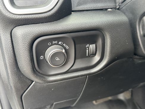 Used 2021 RAM 2500 Big Horn AWD/4WD image 33