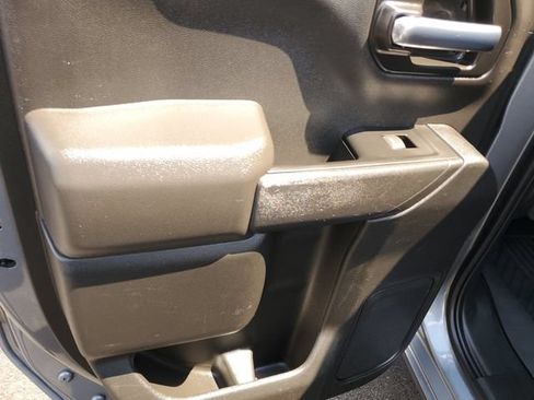 Used 2022 Chevrolet Silverado 1500 Custom w/ Safety Confidence Package AWD/4WD image 15