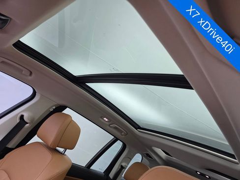 Used 2022 BMW X7 xDrive40i w/ Premium Package image 12