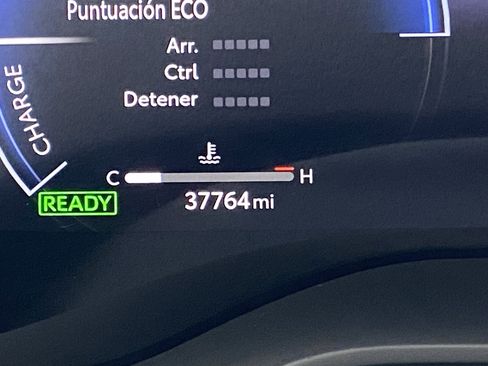 Used 2025 Toyota Sienna XSE image 23