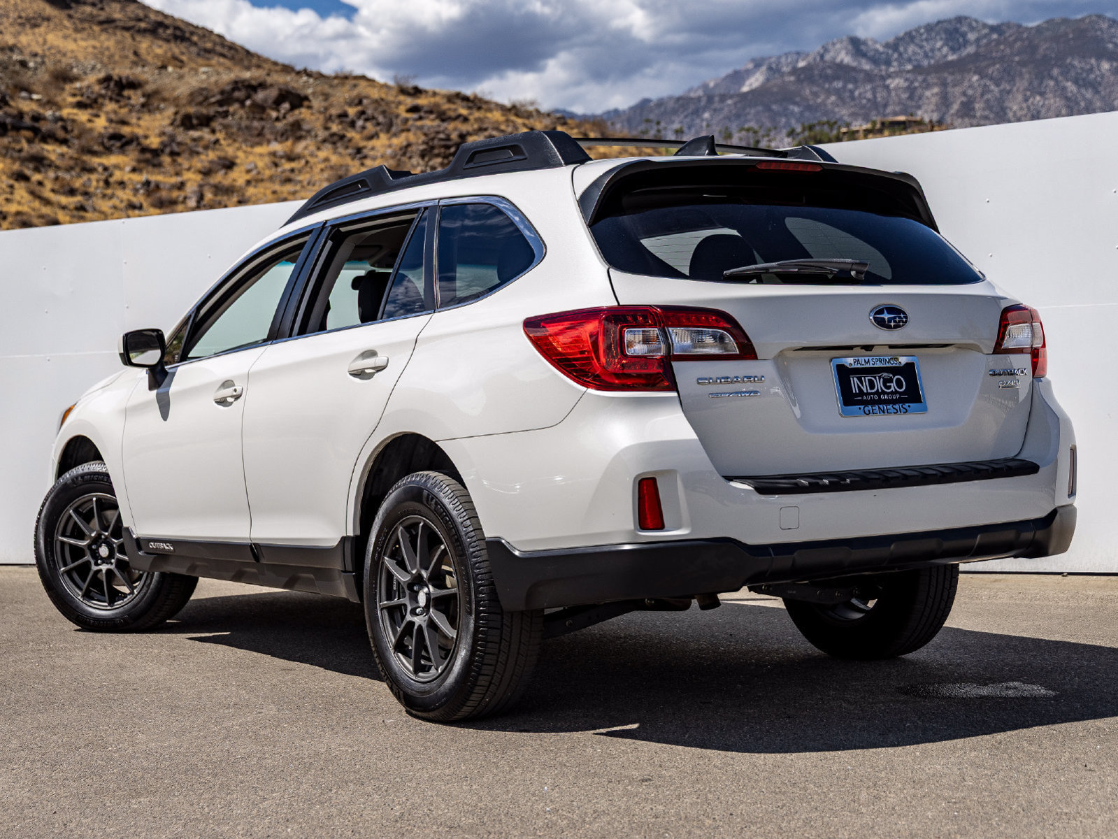 Used 2017 Subaru Outback 2.5i Premium AWD/4WD image 7