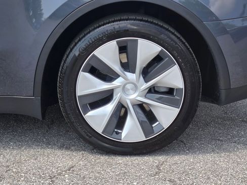 Used 2023 Tesla Model Y Long Range image 24