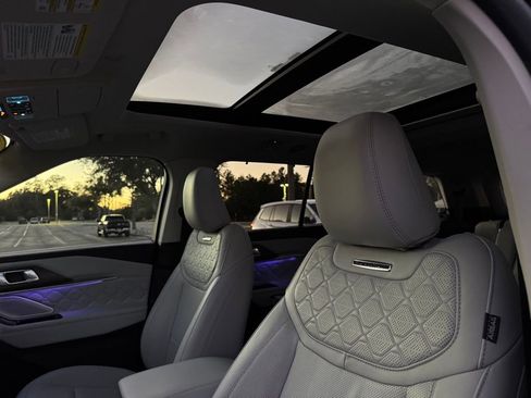 Used 2025 Ford Explorer Platinum w/ Ultimate Package image 38