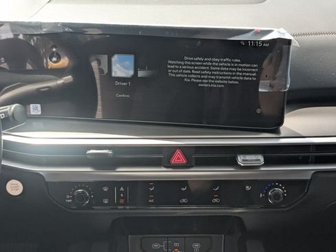 New 2026 Kia Sorento LX FWD image 18