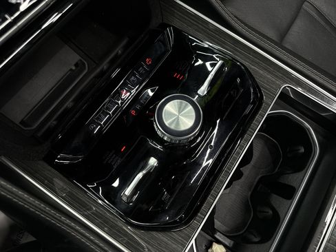 Used 2022 Jeep Wagoneer Series III w/ Premium Group I image 21