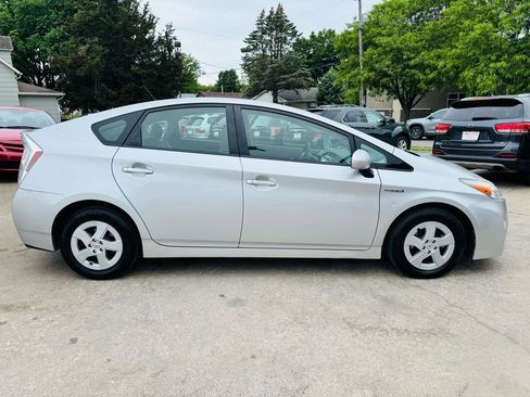 Used 2010 Toyota Prius FWD image 2