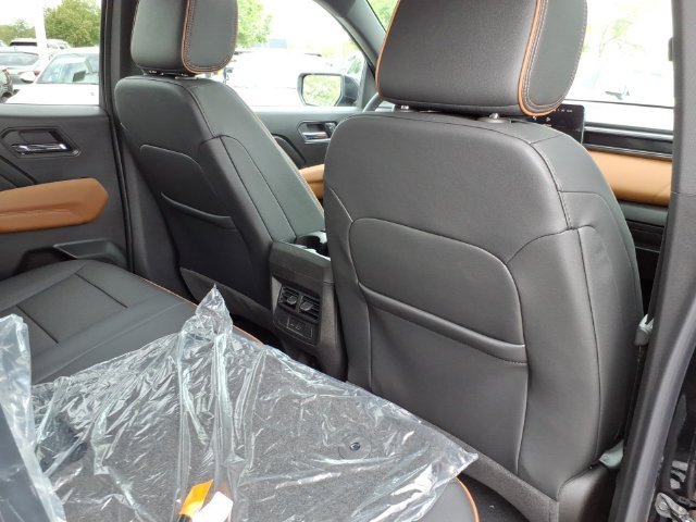 New 2026 GMC Canyon AT4 w/ Technology Plus Package AWD/4WD image 24