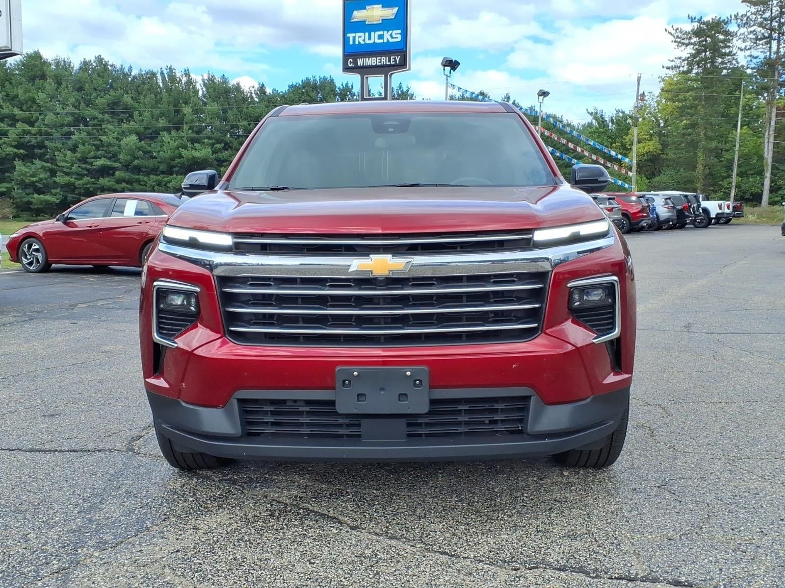 Used 2026 Chevrolet Traverse LT AWD/4WD image 2