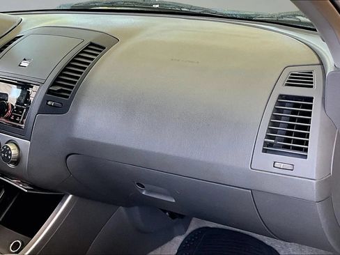 Used 2005 Nissan Altima 2.5 S w/ (F01) Convenience Pkg FWD image 23