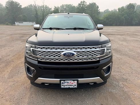 Used 2019 Ford Expedition Platinum AWD/4WD image 2