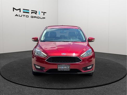 Used 2015 Ford Focus SE w/ Equipment Group 201A FWD image 3