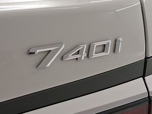 Used 2023 BMW 740i RWD image 33