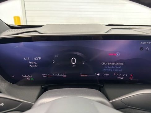 Used 2025 Buick Enclave Sport Touring AWD/4WD image 14